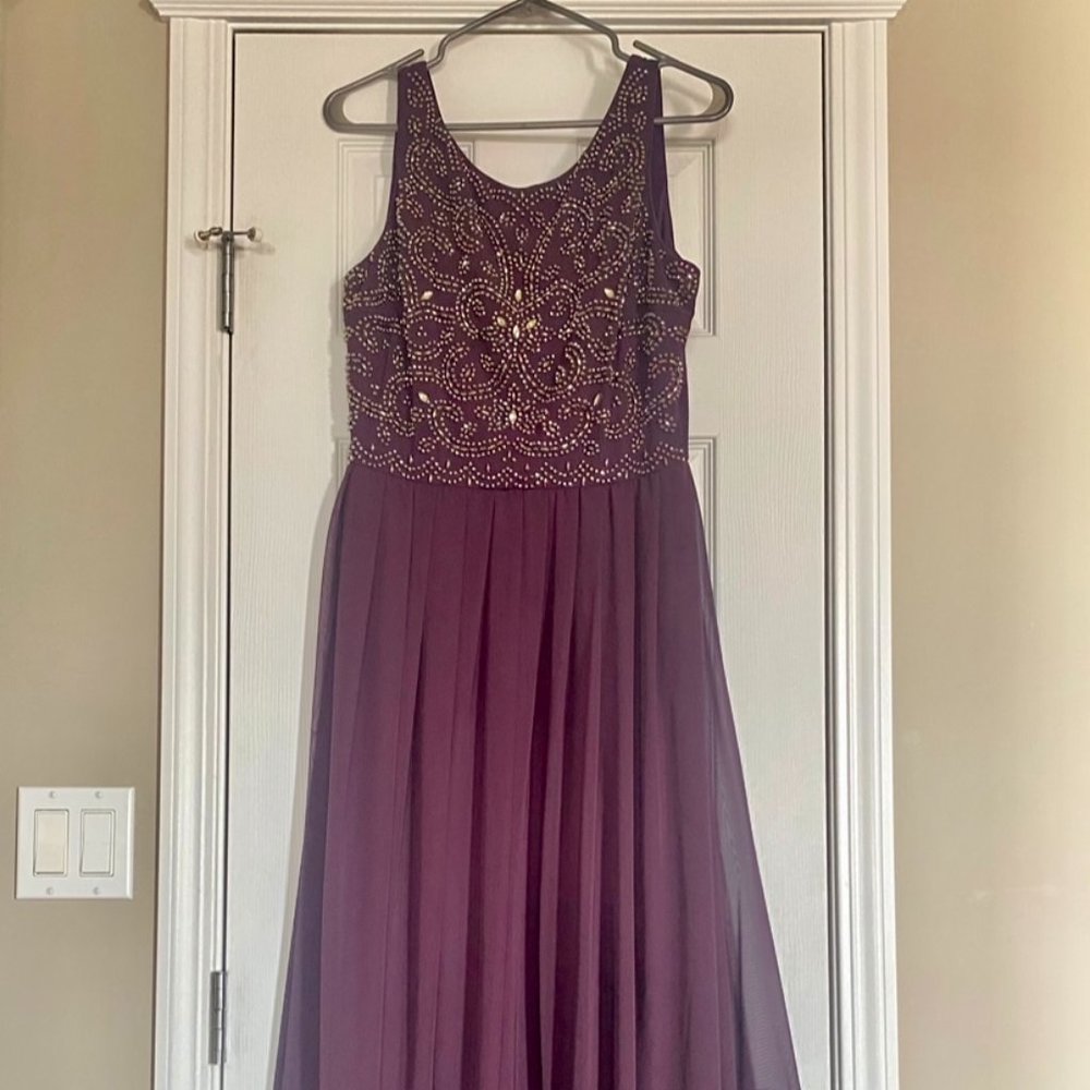 Elegant Beaded Purple Evening Gown | Formal Dress | Size 10